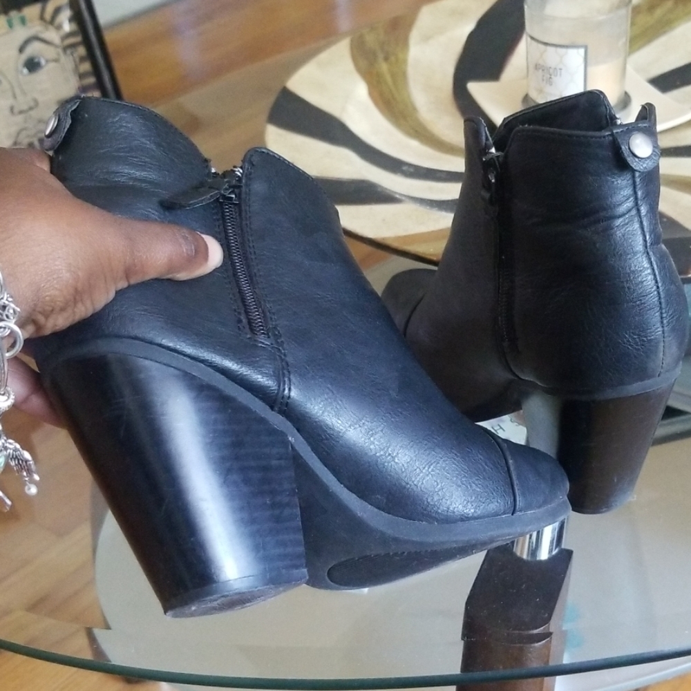 Rampage booties - Picture 3 of 4